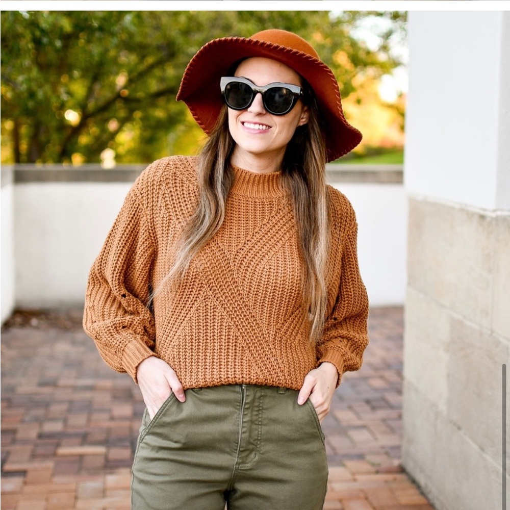 BP by Nordstrom brown traveling stitch knit sweater size XS